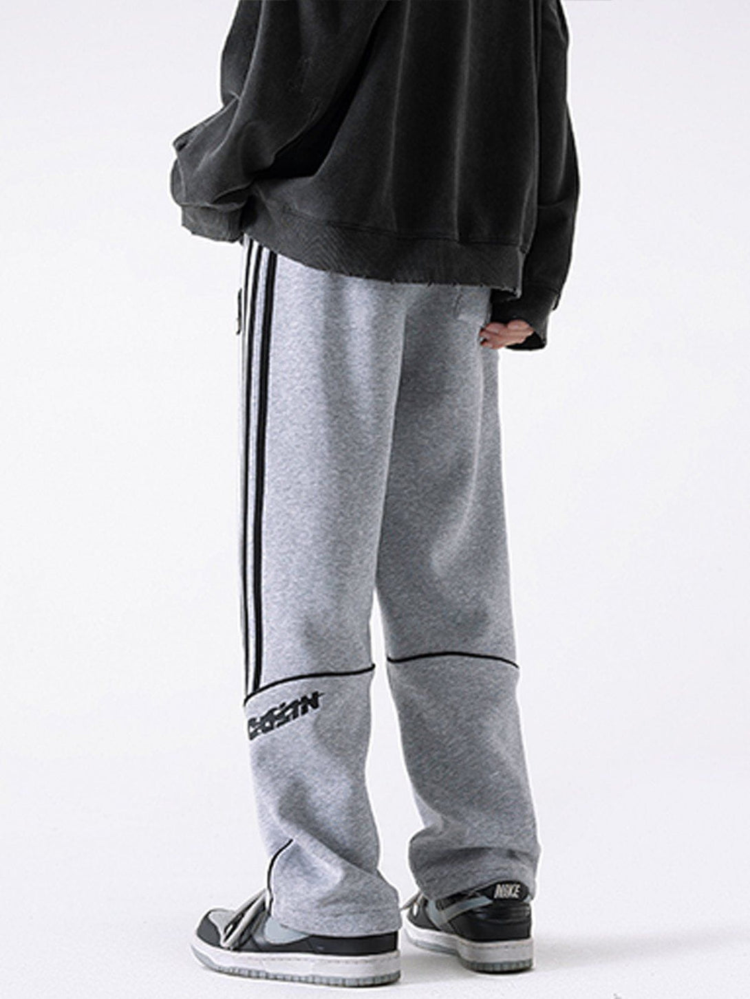 Majesda® - Side Stripe Sweatpants outfit ideas streetwear fashion